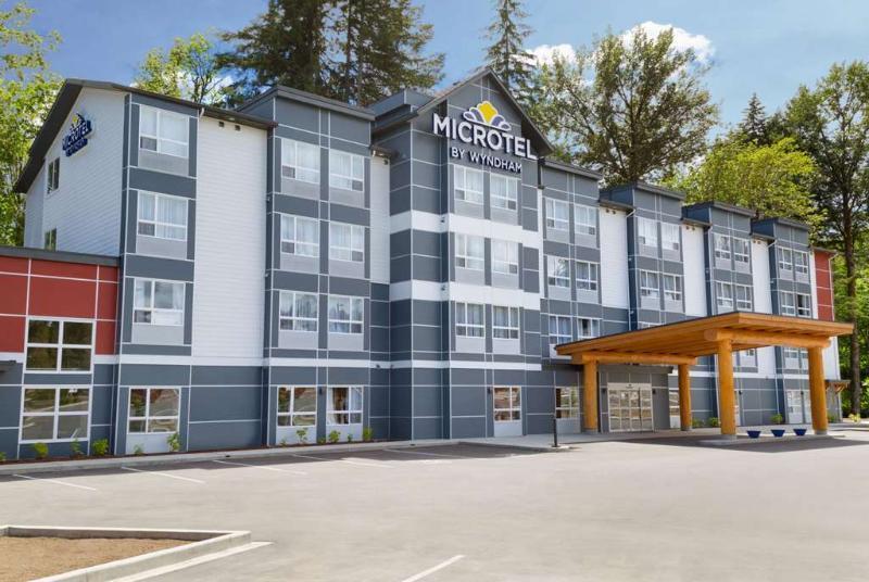 Microtel Inn & Suites By Wyndham Mont Tremblant Mont-Tremblant Exterior foto