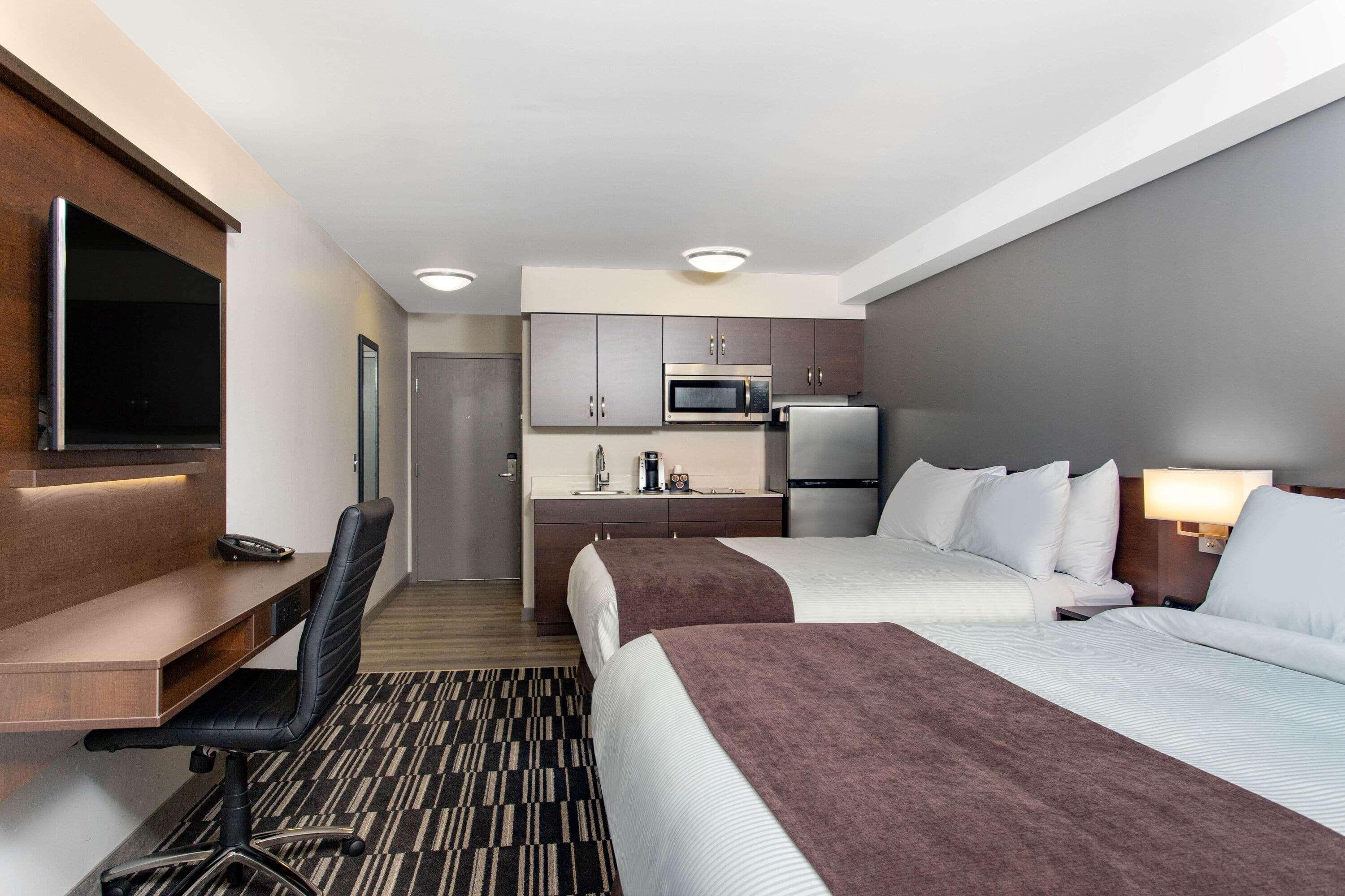 Microtel Inn & Suites By Wyndham Mont Tremblant Mont-Tremblant Exterior foto